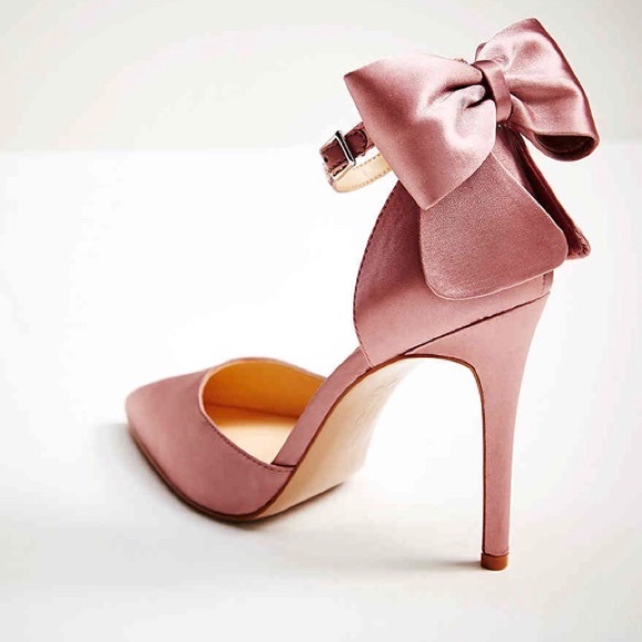 jessica simpson polla pump